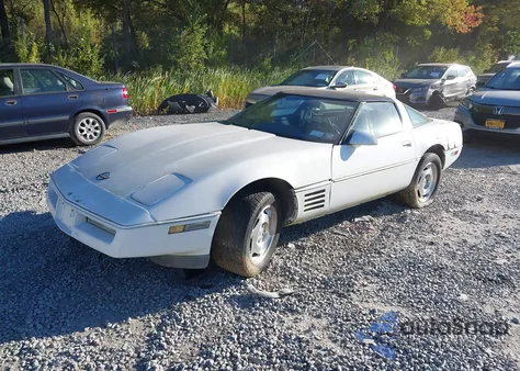 1988 Chevrolet Corvette из США, поврежденный, VIN 1G1YY2184J5122059